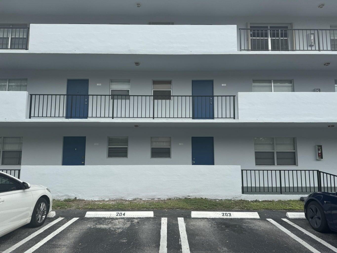 Property for Sale at 1630 Embassy Drive 102, West Palm Beach, Palm Beach County, Florida - Bedrooms: 2 
Bathrooms: 2  - $169,000