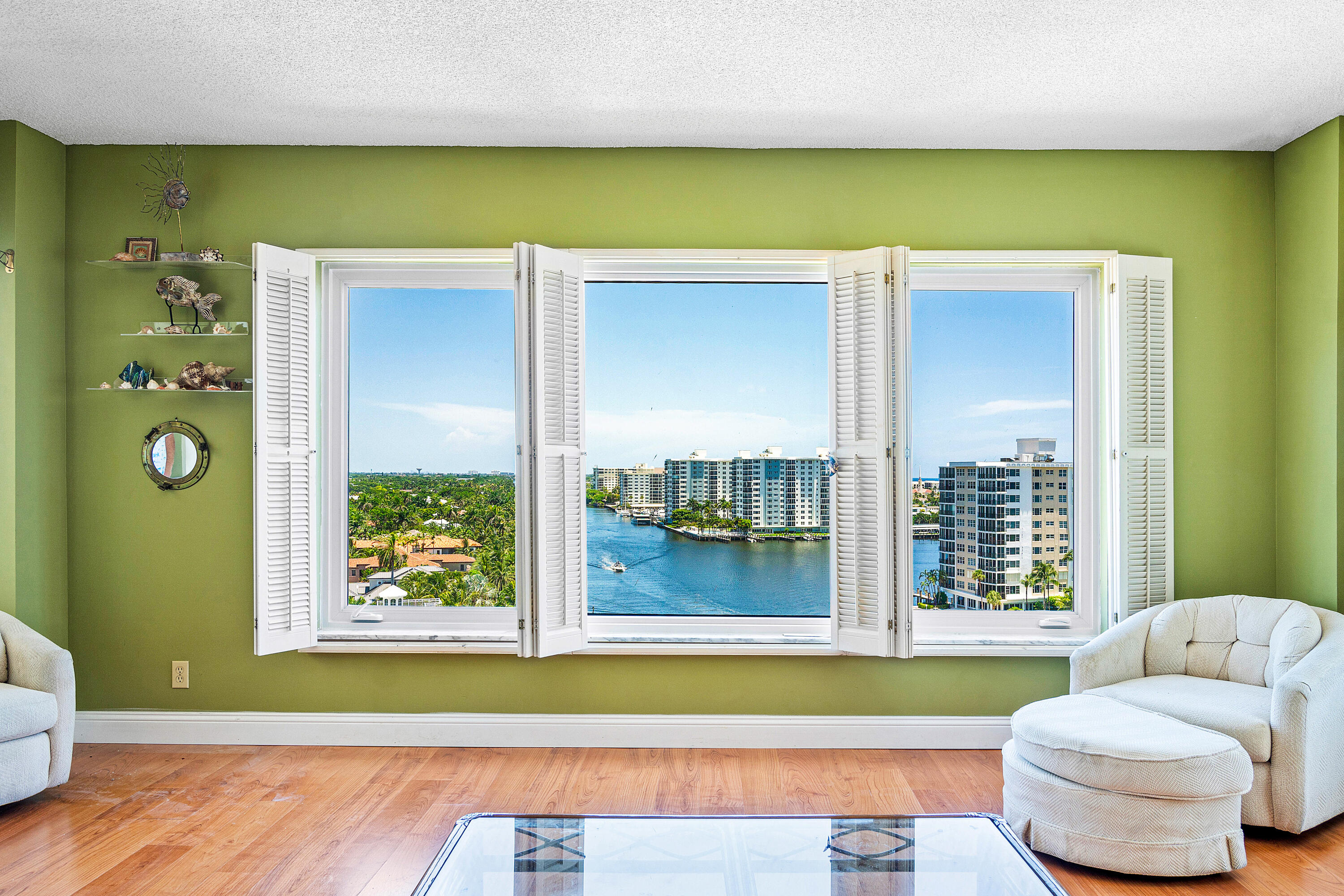 Property for Sale at 555 Se 6th Avenue 11G, Delray Beach, Palm Beach County, Florida - Bedrooms: 2 
Bathrooms: 2  - $649,000