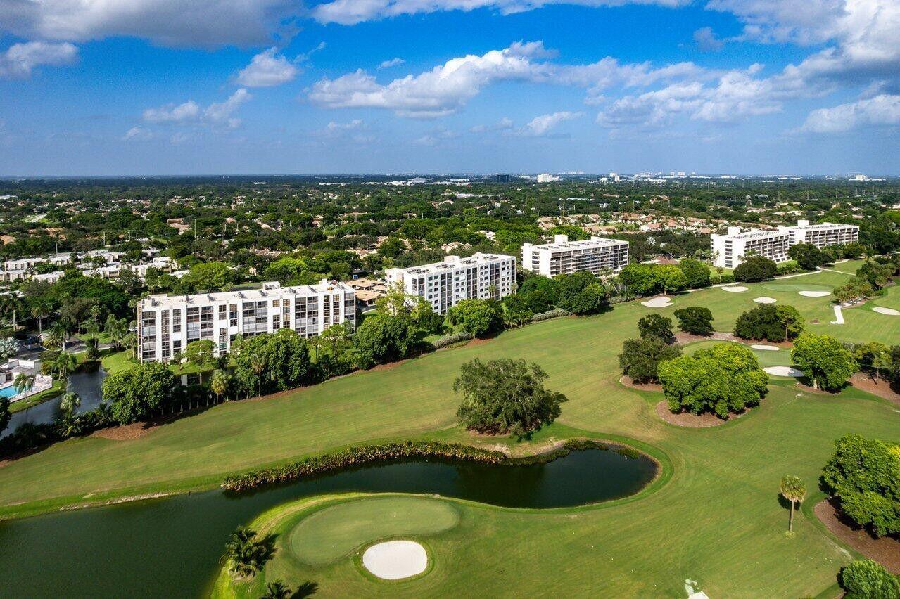 Property for Sale at 6562 Boca Del Mar Drive 527, Boca Raton, Palm Beach County, Florida - Bedrooms: 2 
Bathrooms: 2  - $389,900