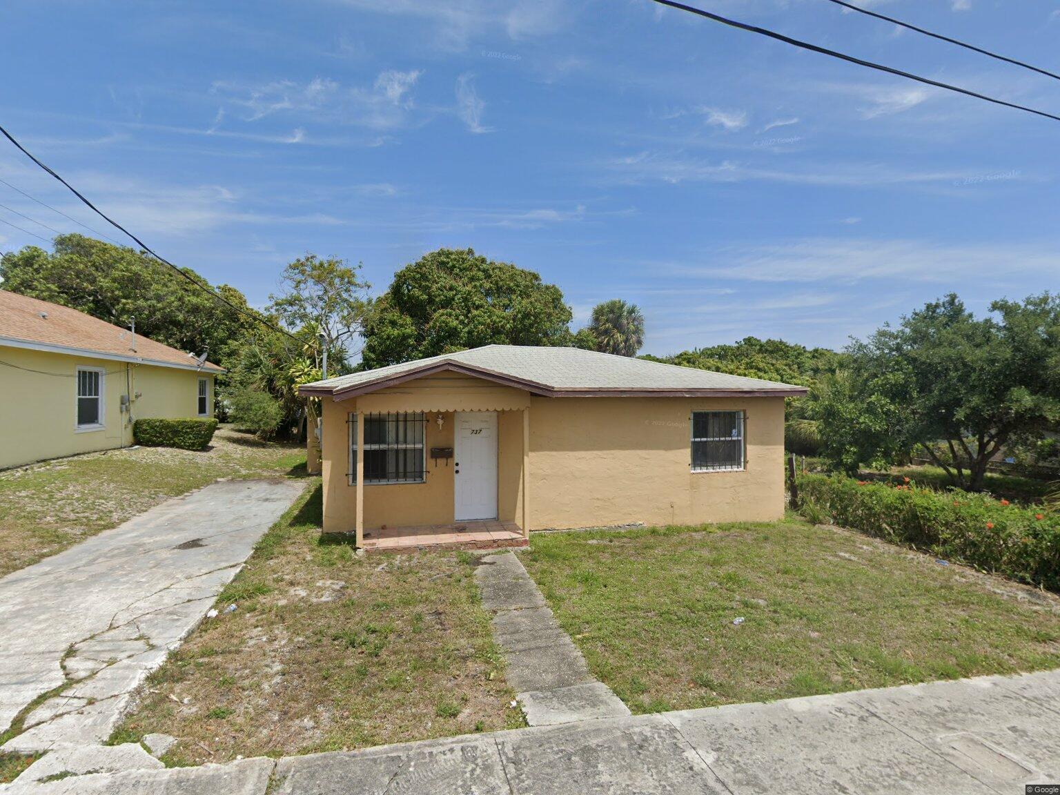 737 19th Street, West Palm Beach, Palm Beach County, Florida - 3 Bedrooms  
2 Bathrooms - 