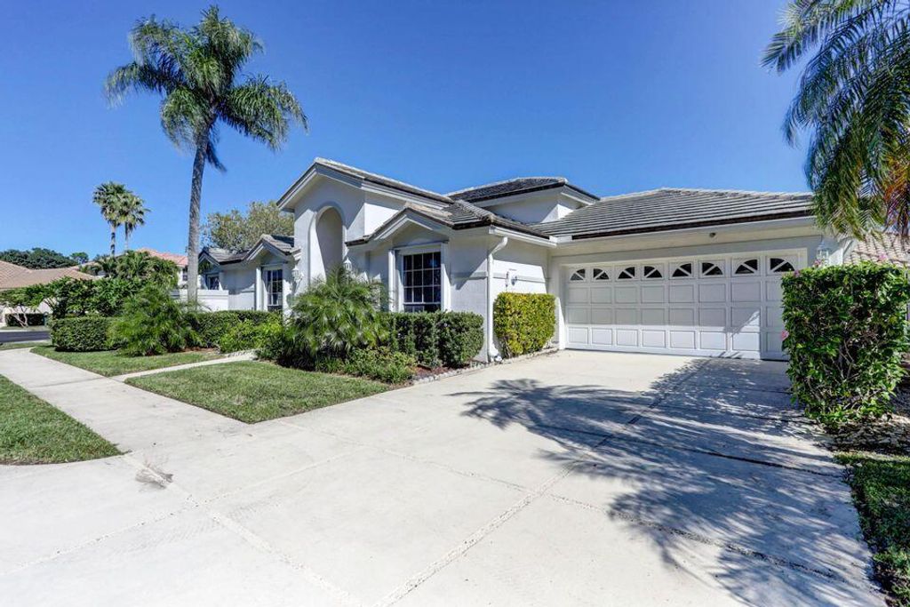 Photo of 347 Eagleton Golf Drive, Palm Beach Gardens, FL 33418 (MLS # RX-10955697)