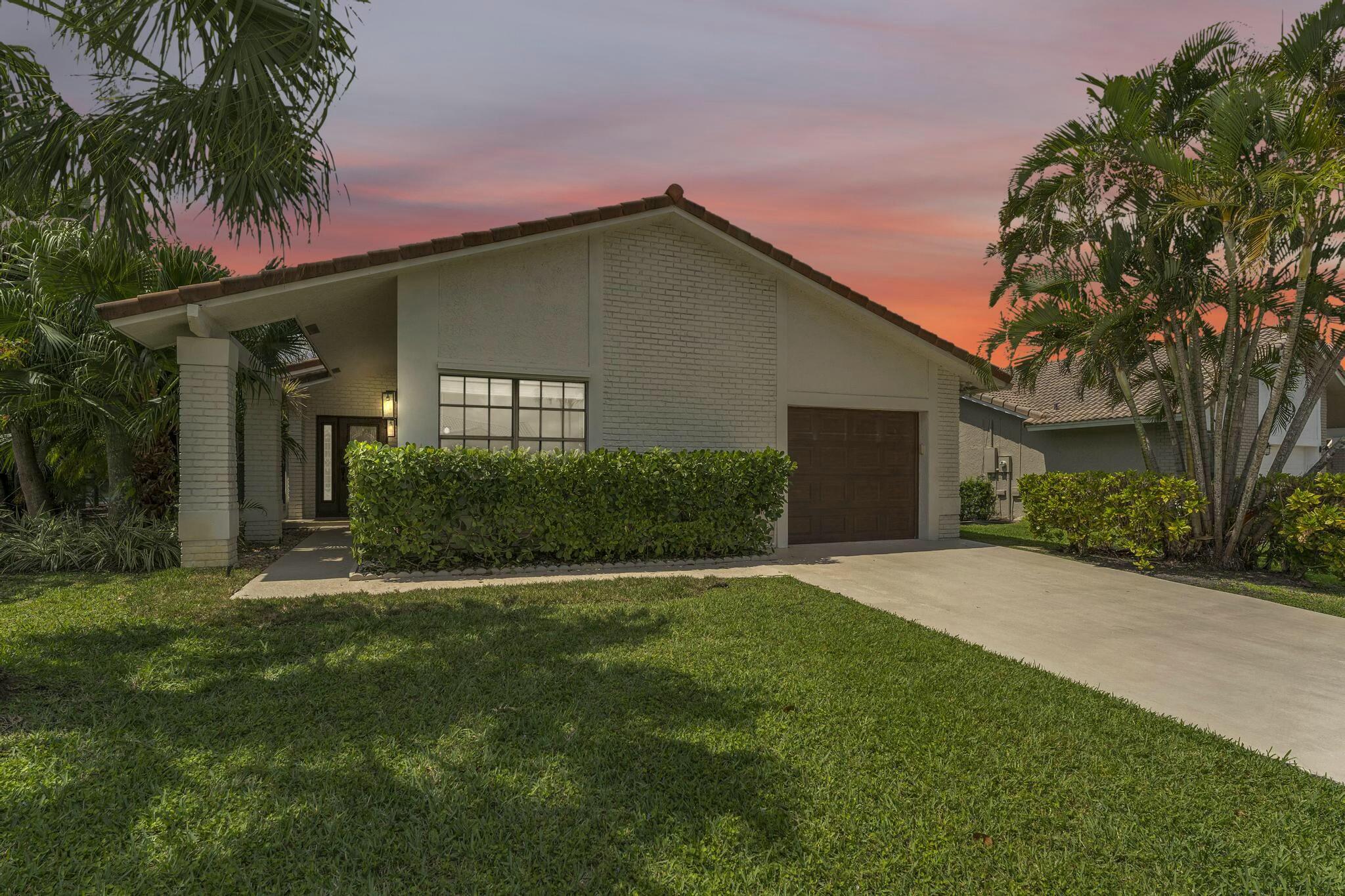 Property for Sale at 10084 Camelback Lane, Boca Raton, Palm Beach County, Florida - Bedrooms: 3 
Bathrooms: 3  - $725,000