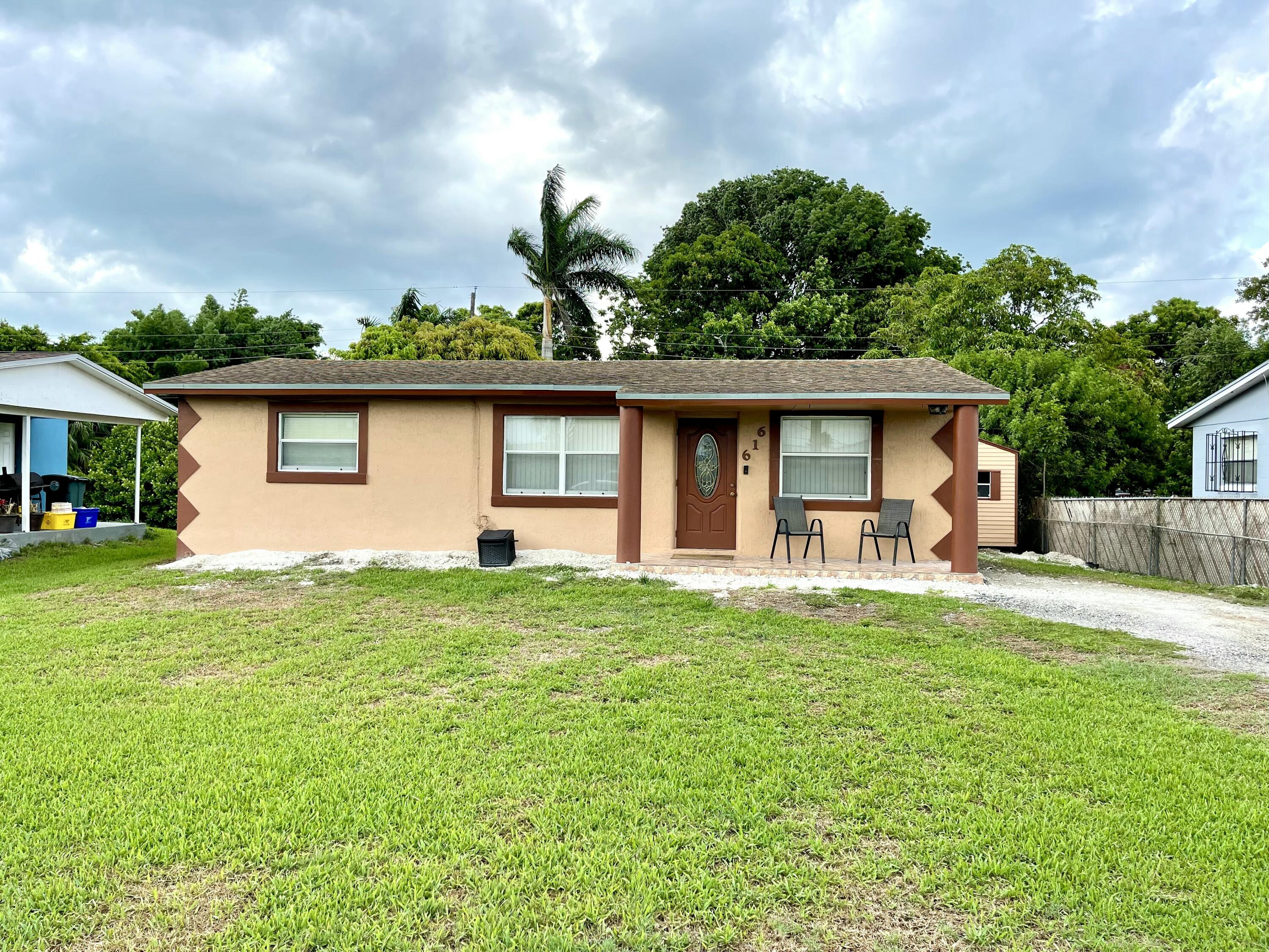 616 Sw 13th Street, Belle Glade, Palm Beach County, Florida - 3 Bedrooms  
1 Bathrooms - 
