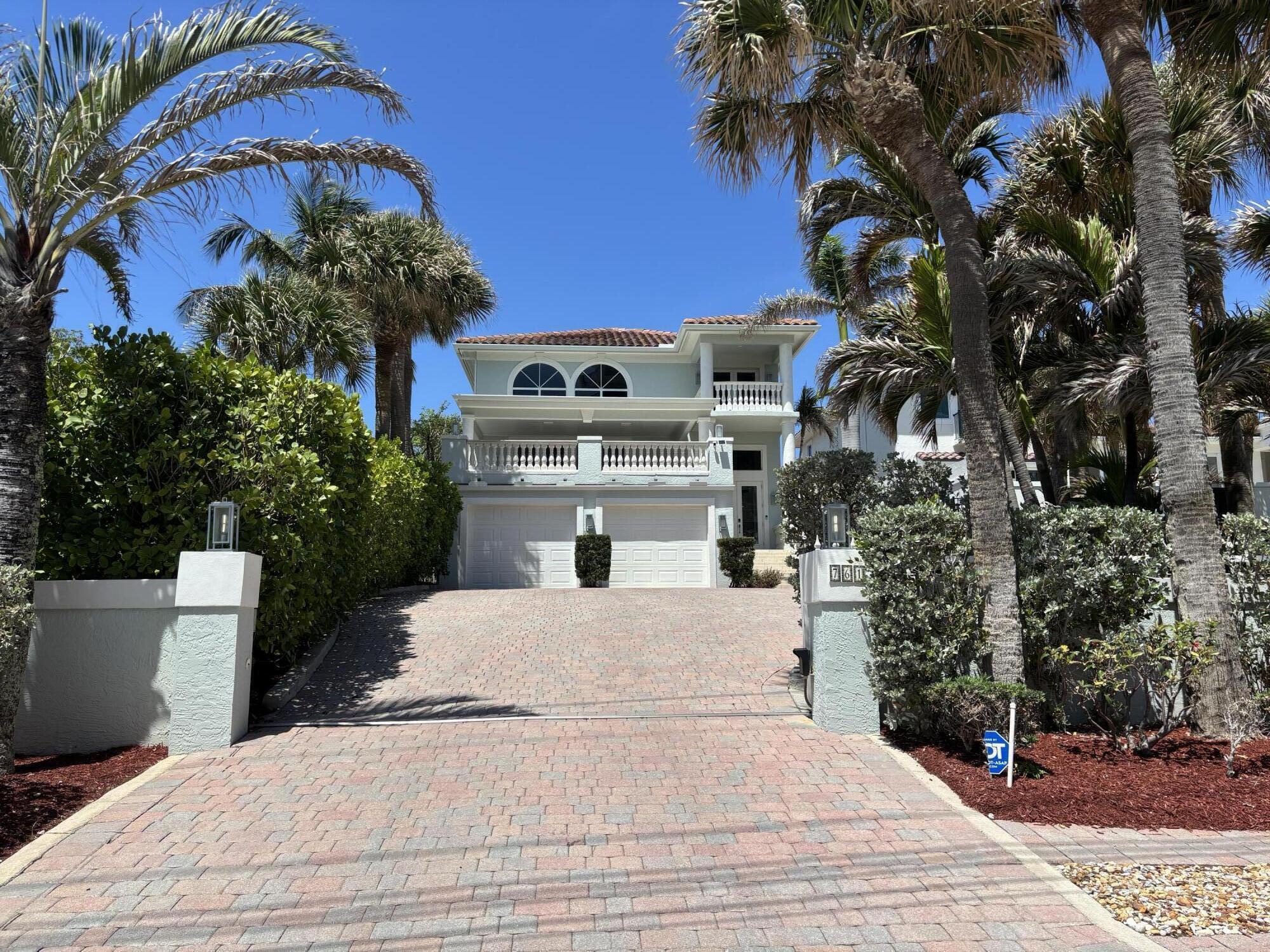 Property for Sale at 761 Ocean Drive, Juno Beach, Palm Beach County, Florida - Bedrooms: 4 
Bathrooms: 4  - $4,149,750