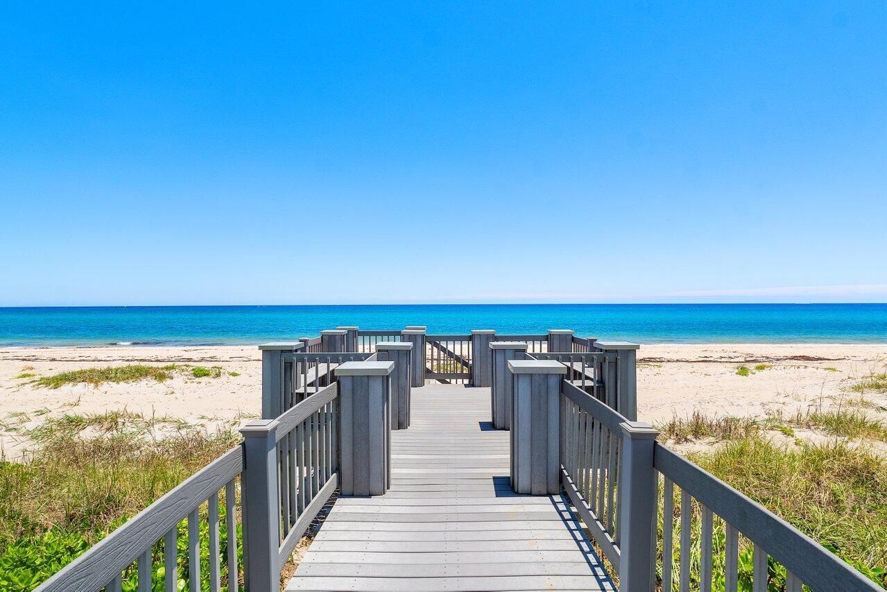 Property for Sale at 5900 Old Ocean Boulevard C6, Ocean Ridge, Palm Beach County, Florida - Bedrooms: 3 
Bathrooms: 2  - $1,595,000