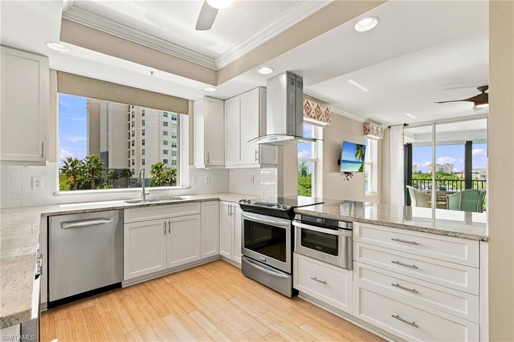 430 Cove Tower DR 501