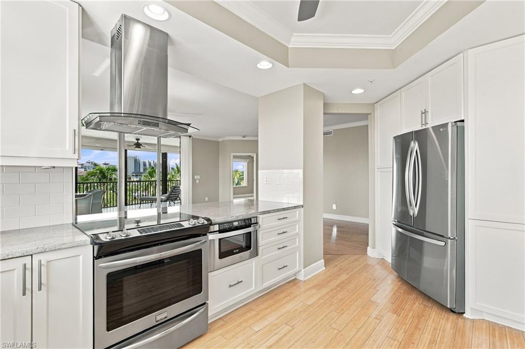 430 Cove Tower DR 501