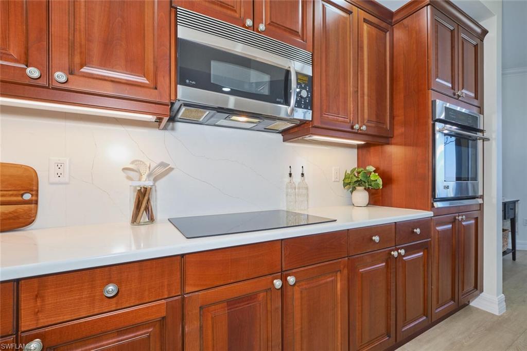 14300 Riva Del Lago DR 805