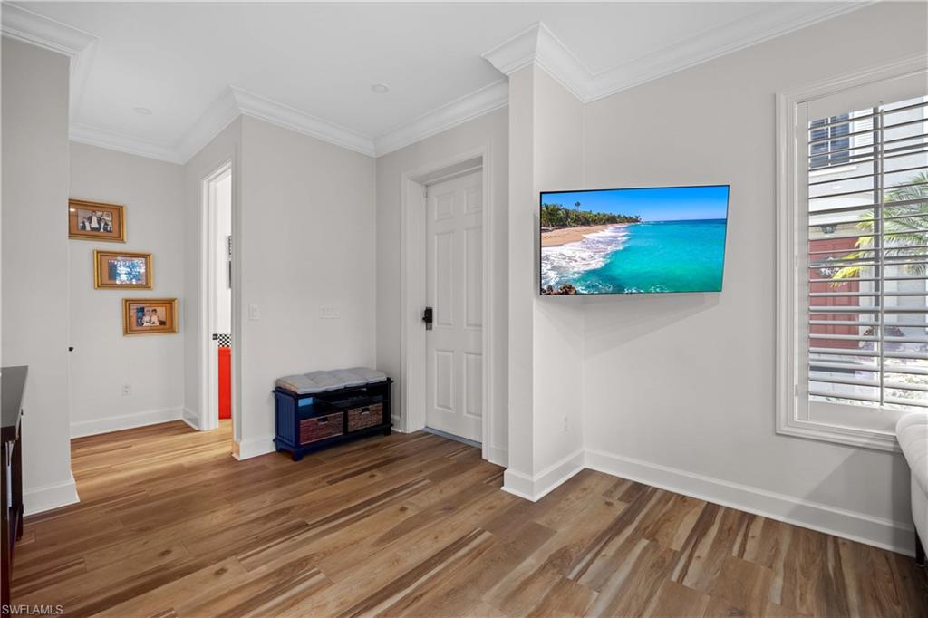 334 8th AVE S 7
