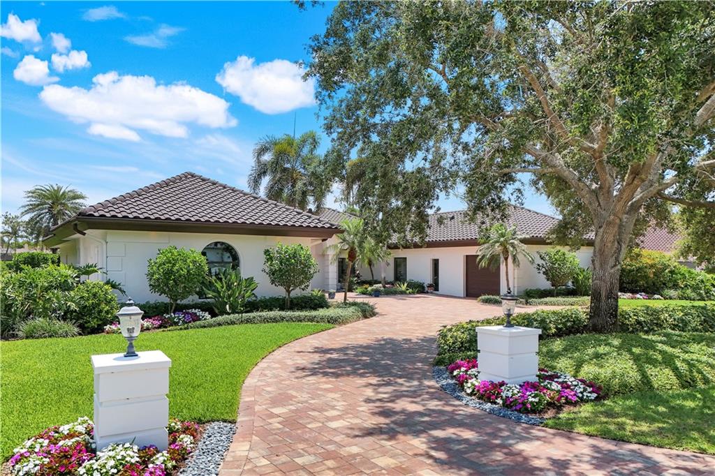 4701 Oak Leaf DR