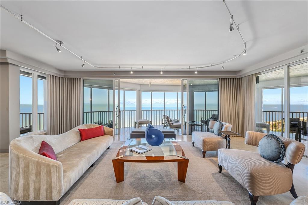 8111 Bay Colony DR 1003-1004