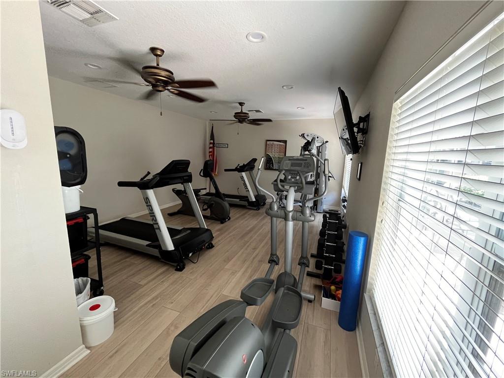 Naples, Florida 34109, United States, 2 Bedrooms Bedrooms, ,2 BathroomsBathrooms,Residential,Pending,87522