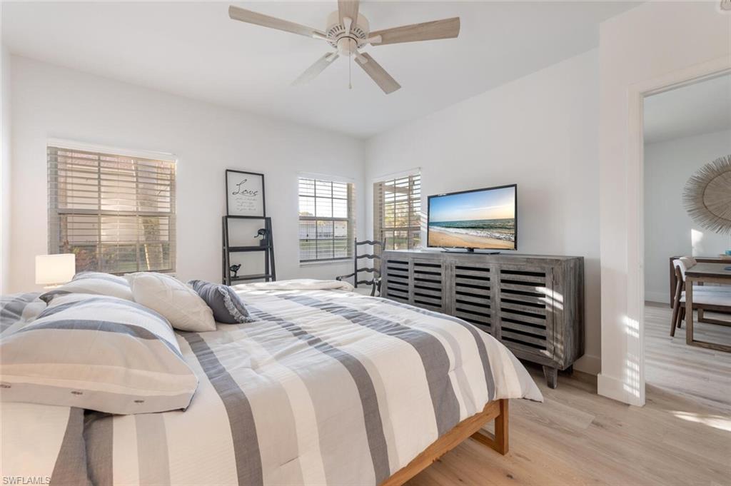 Naples, Florida 34109, United States, 2 Bedrooms Bedrooms, ,2 BathroomsBathrooms,Residential,Pending,87522