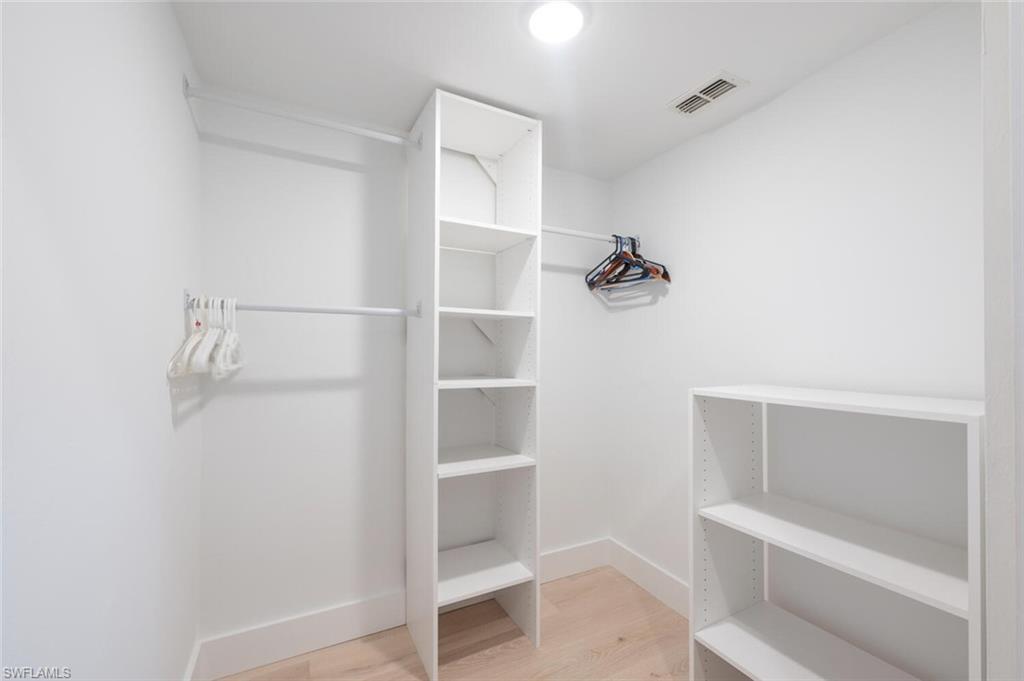 Naples, Florida 34109, United States, 2 Bedrooms Bedrooms, ,2 BathroomsBathrooms,Residential,Pending,87522