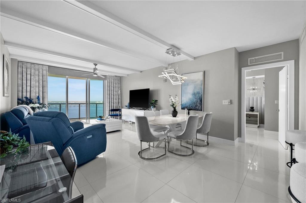 3000 Oasis Grand BLVD 2007