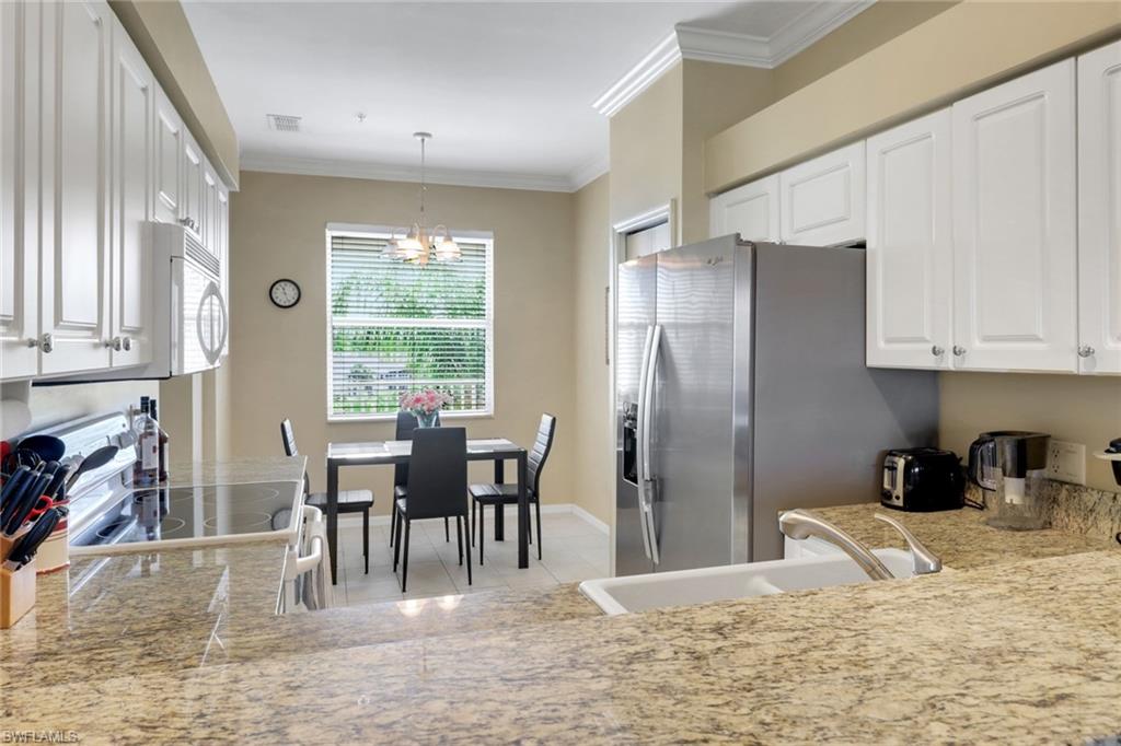 10390 Washingtonia Palm WAY 4443