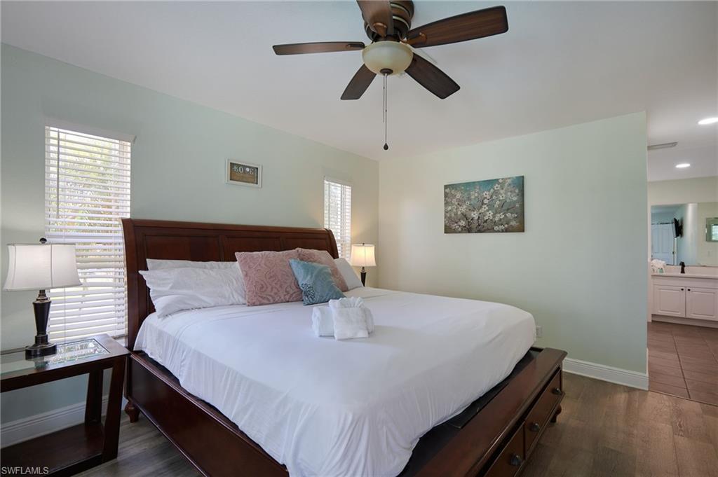 8970 Woodgate Manor CT