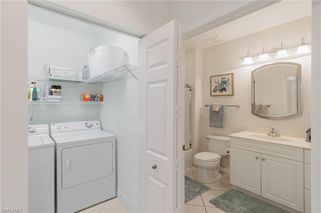 Naples, Florida 34102, United States, 2 Bedrooms Bedrooms, ,2 BathroomsBathrooms,Residential,Active,52981