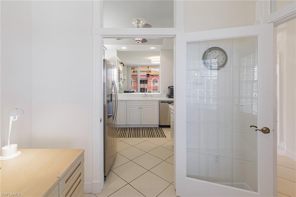 Naples, Florida 34102, United States, 2 Bedrooms Bedrooms, ,2 BathroomsBathrooms,Residential,Active,52981