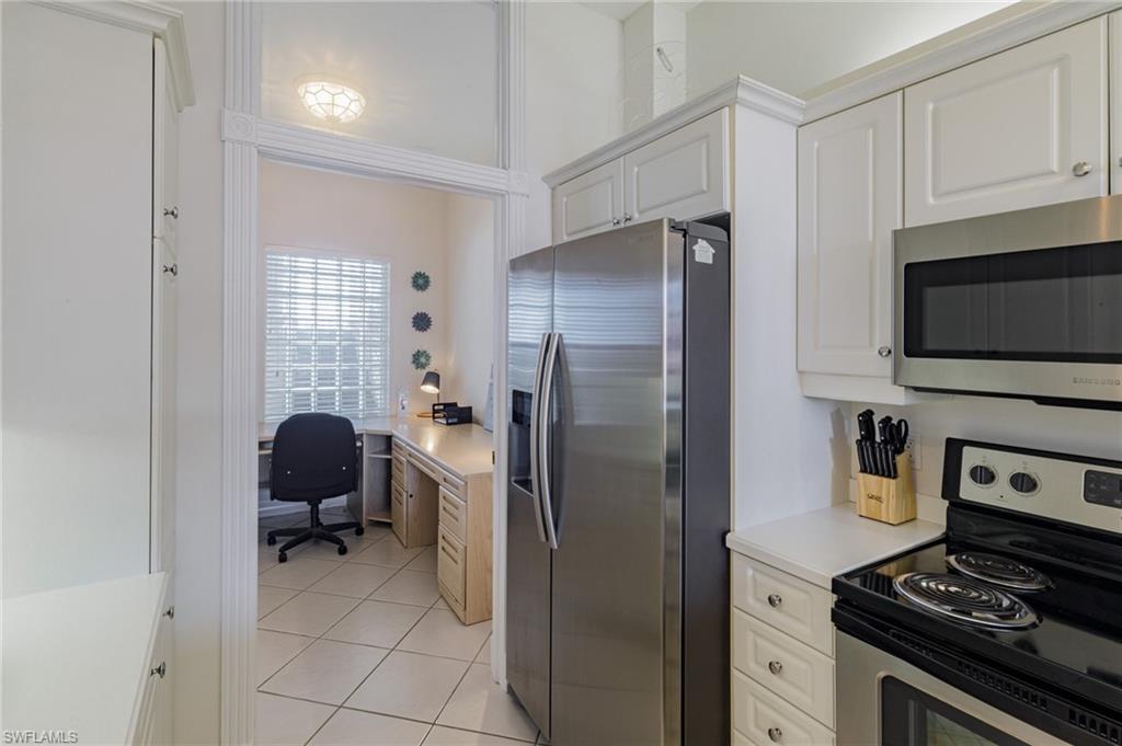 Naples, Florida 34102, United States, 2 Bedrooms Bedrooms, ,2 BathroomsBathrooms,Residential,Active,52981