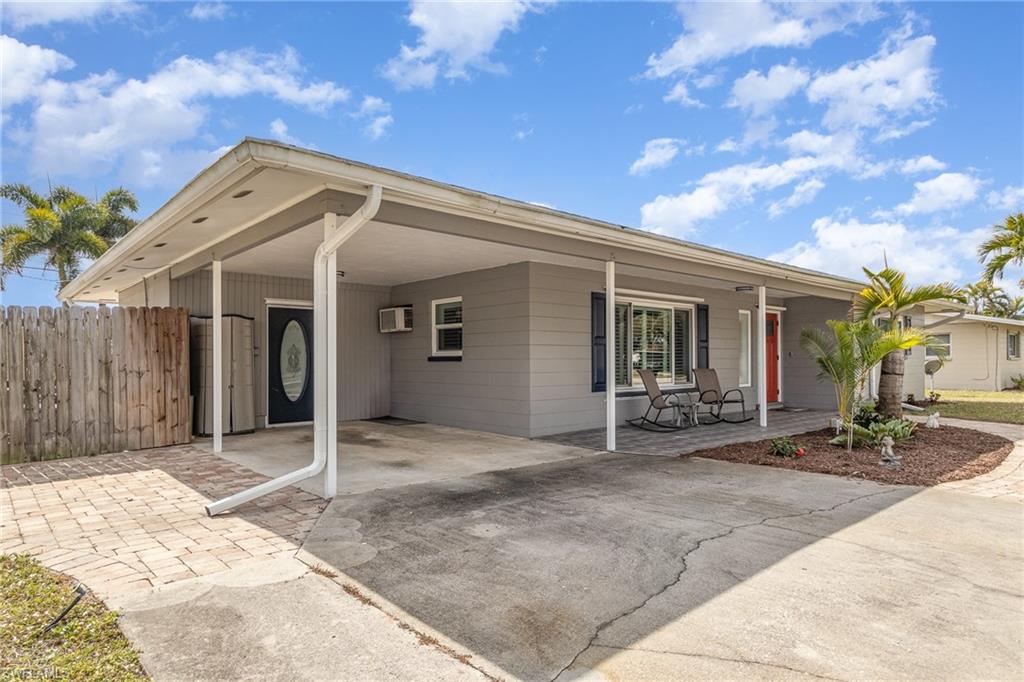 2224 Ivy AVE