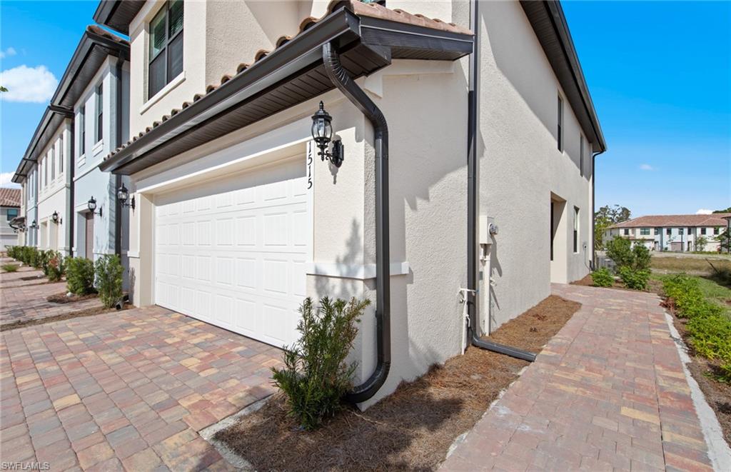 1697 Lake Jessup CIR