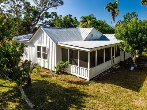 13611 Robert RD BOKEELIA FL 33922