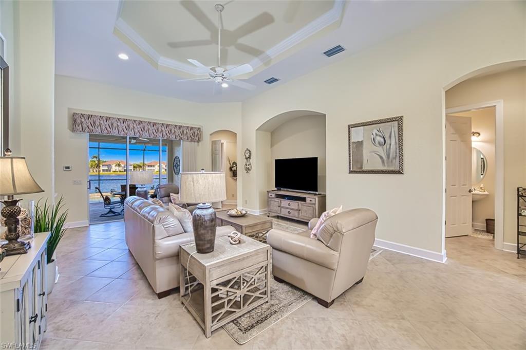 11063 Sea Tropic LN