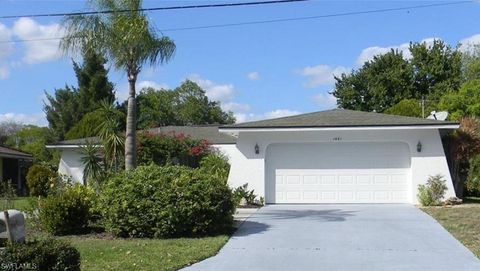 1401 Everest PKWY, Cape Coral, FL 33904 - #: 223063557