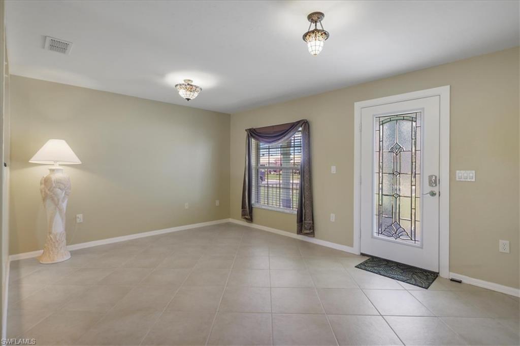 8141 Liriope LOOP