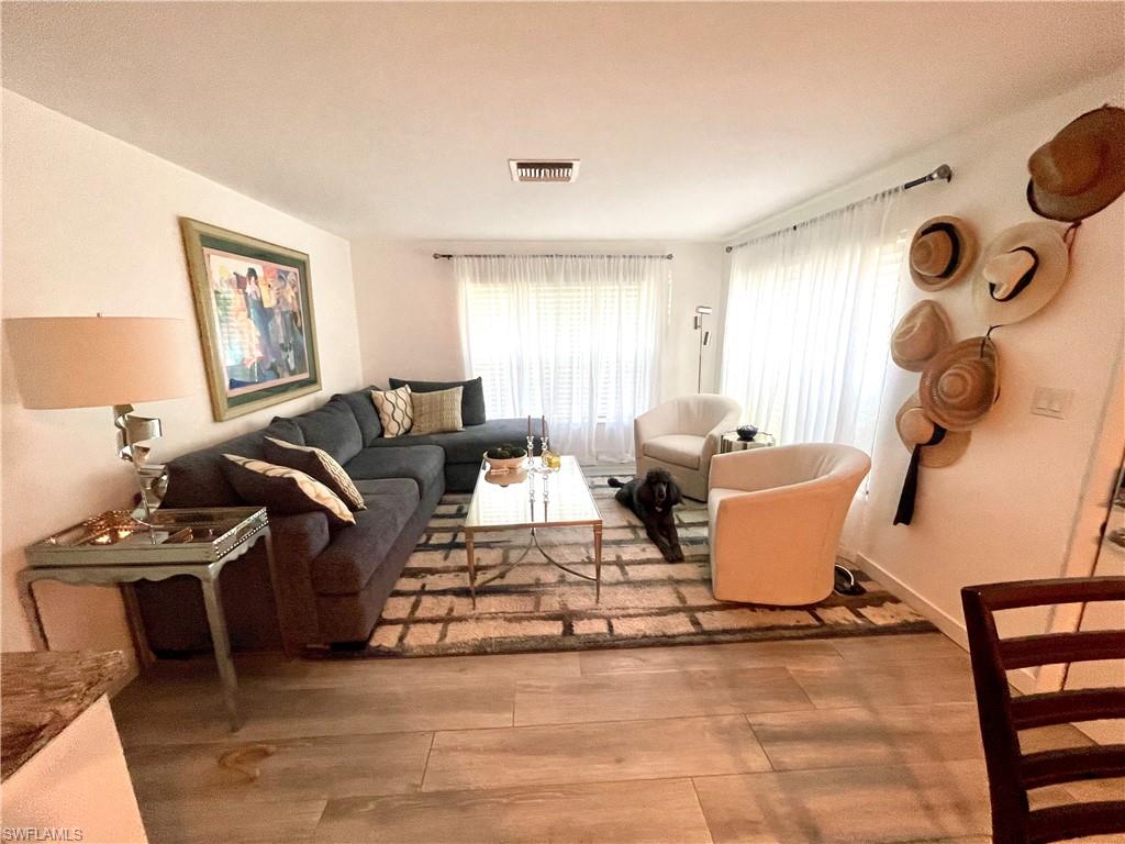 Naples, Florida 34102, United States, 4 Bedrooms Bedrooms, ,2 BathroomsBathrooms,Residential,Active,31142