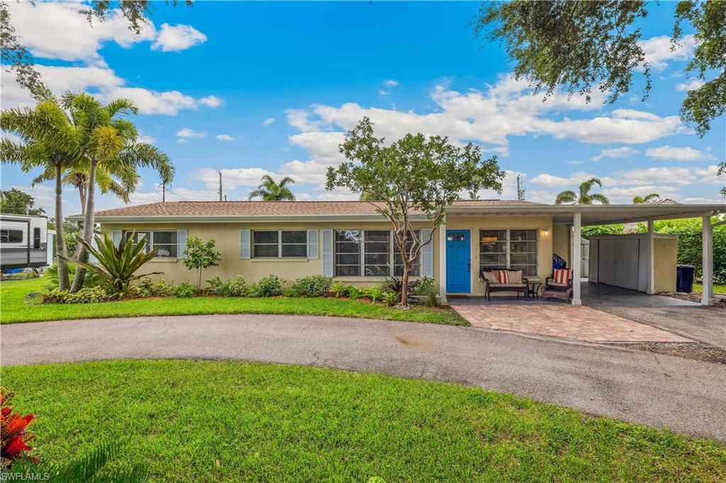 1035 Wyomi DR