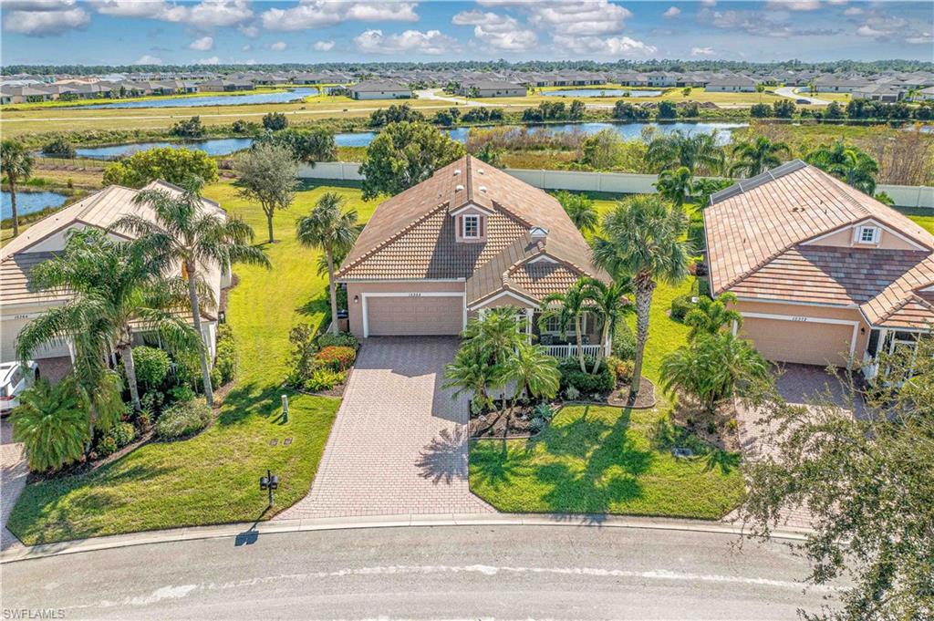 Alva, Florida 33920, United States, 2 Bedrooms Bedrooms, ,2 BathroomsBathrooms,Residential,Pending,31520