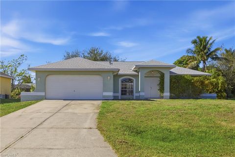 826 SE 5th CT CAPE CORAL FL 33990