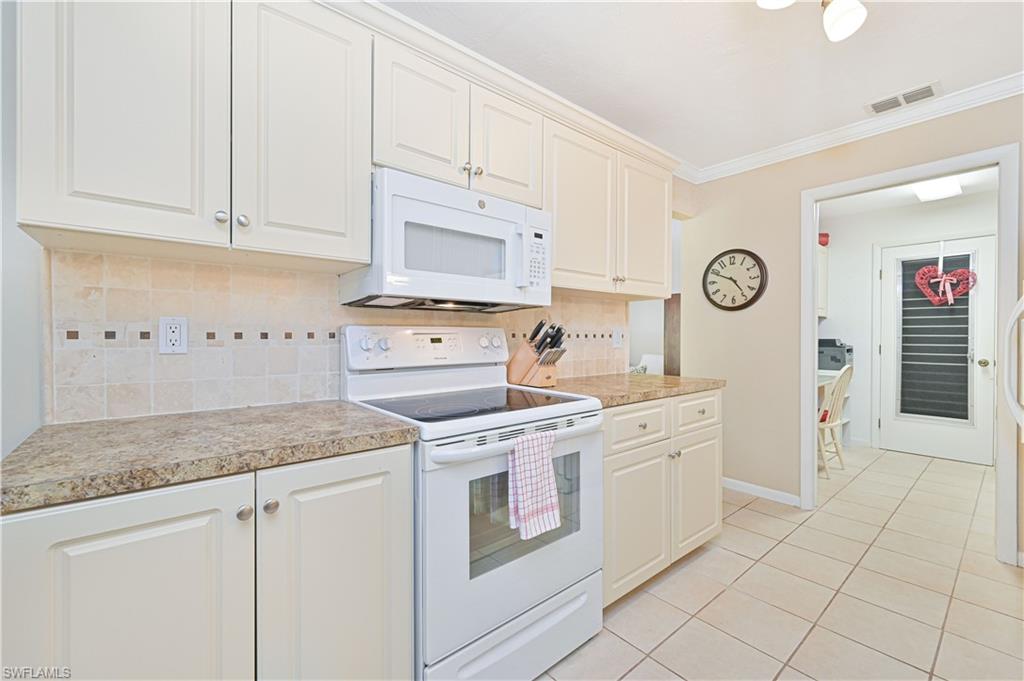 Fort Myers, Florida 33907, United States, 2 Bedrooms Bedrooms, ,2 BathroomsBathrooms,Residential,Active,159778