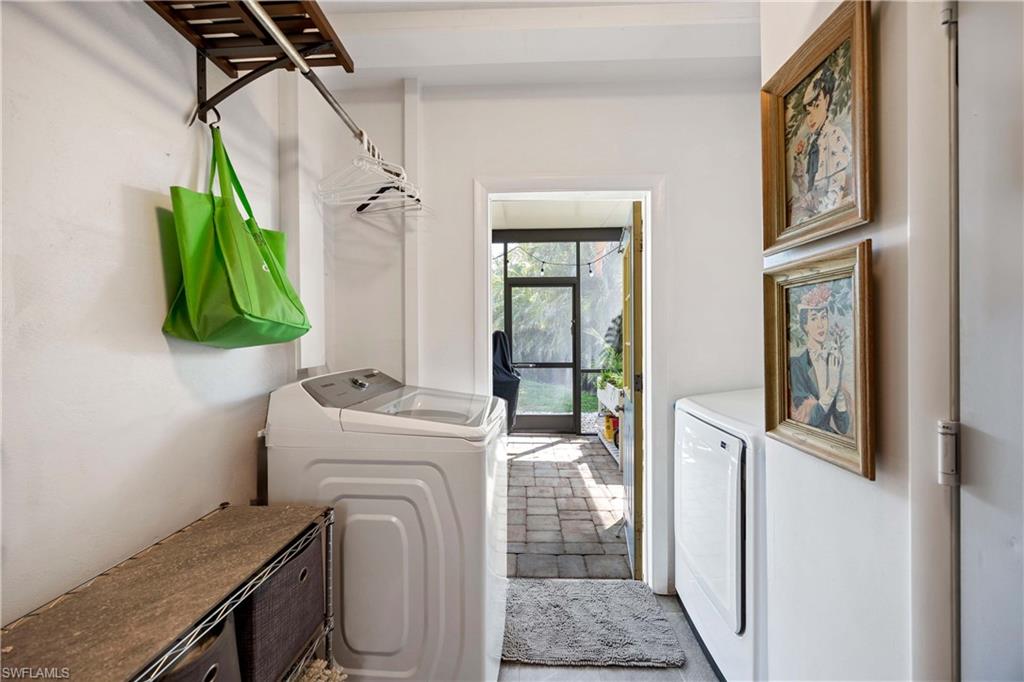 Cape Coral, Florida 33904, United States, 3 Bedrooms Bedrooms, ,3 BathroomsBathrooms,Residential,Contingent,138652