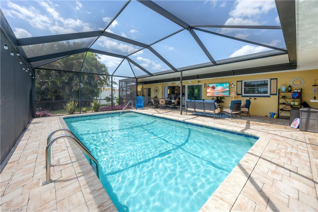 Cape Coral, Florida 33904, United States, 3 Bedrooms Bedrooms, ,3 BathroomsBathrooms,Residential,Contingent,138652