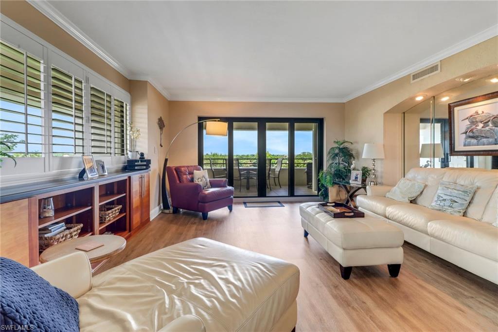 5260 S Landings DR 501