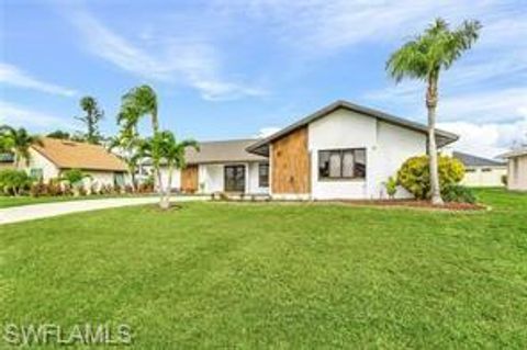 813 SW 52nd ST, Cape Coral, FL 33914 - #: 224026837