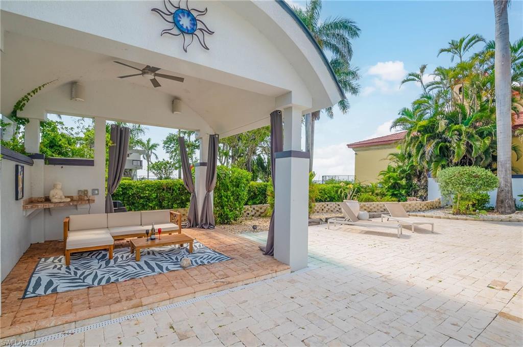 1205 Caloosa DR
