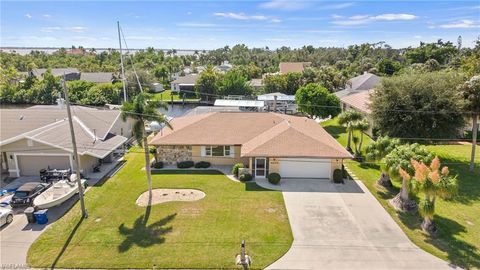 4270 Harbour LN, North Fort Myers, FL 33903 - #: 223075456