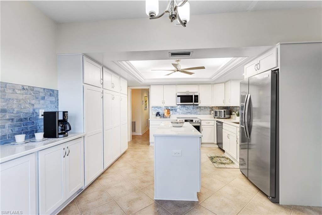 1910 Virginia AVE 403