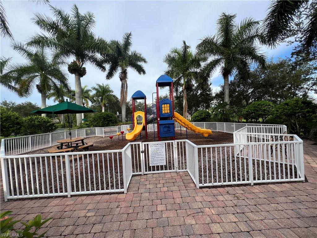 Bonita Springs, Florida 34135, United States, 3 Bedrooms Bedrooms, ,3 BathroomsBathrooms,Residential,Active,117911