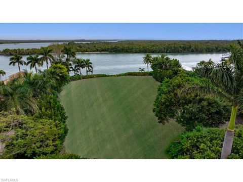 940 Admiralty Parade E NAPLES FL 34102