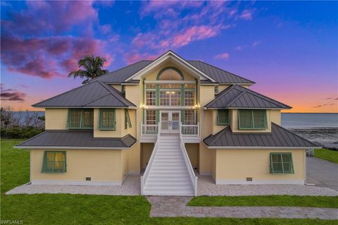 2272 Macadamia LN ST. JAMES CITY FL 33956