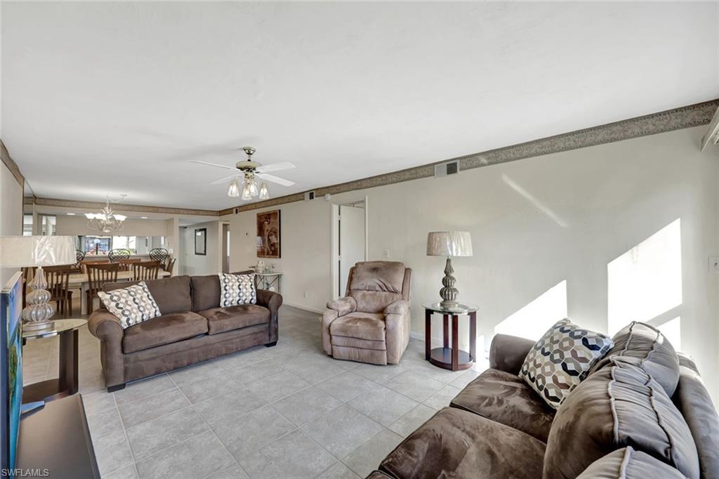 4150 Looking Glass LN 5