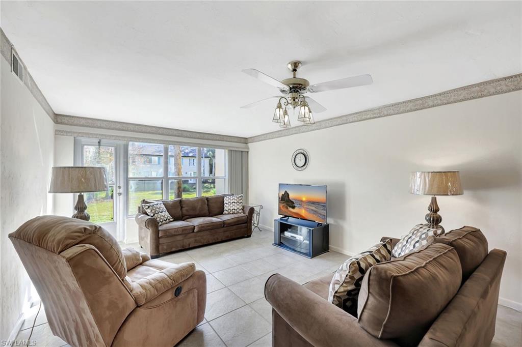 4150 Looking Glass LN 5