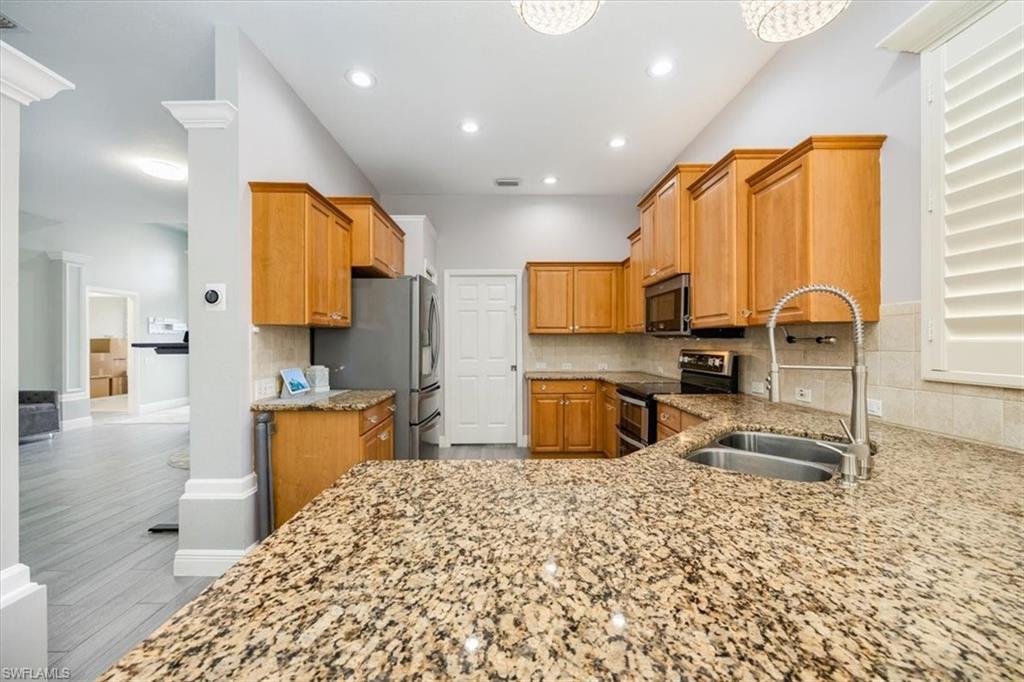9671 Raven CT