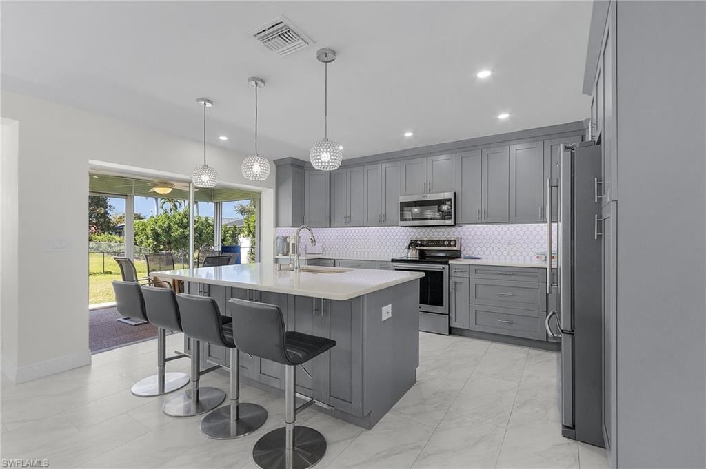 5581 Amoroso DR