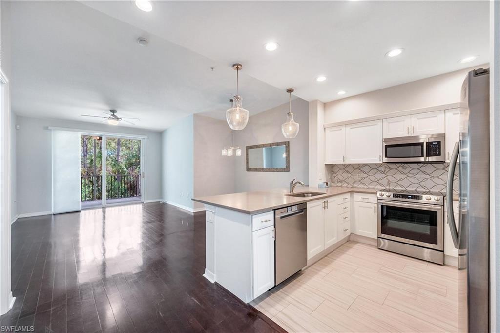 Estero, Florida 33928, United States, 2 Bedrooms Bedrooms, ,2 BathroomsBathrooms,Residential,Pending,157631